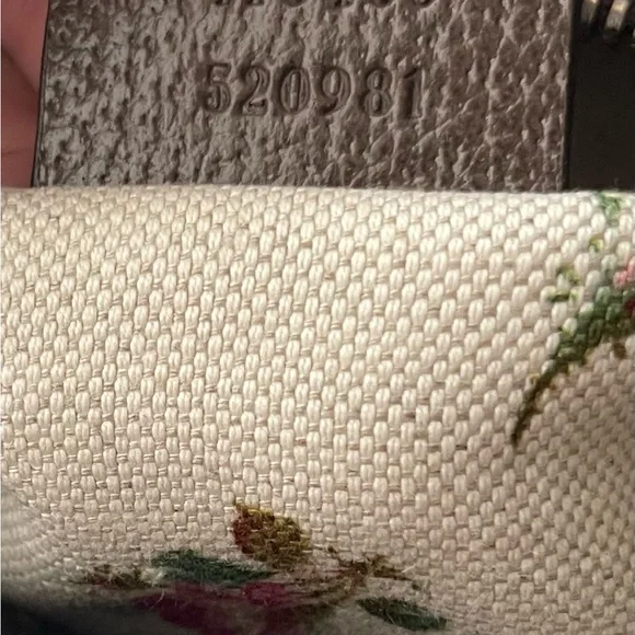 Gucci Neo Vintage GG Supreme Messenger Bag | ORIGINAL STRAP NOT INCLUDED!!!! - Picture 9 of 14